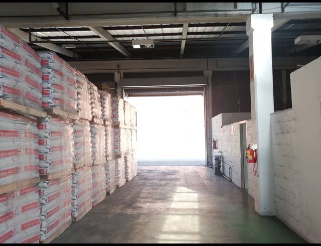1,639M² WAREHOUSE TO LET IN NEW GERMANY